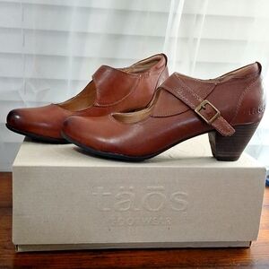 Taos Studio Mahogany Leather Shoes Size 9